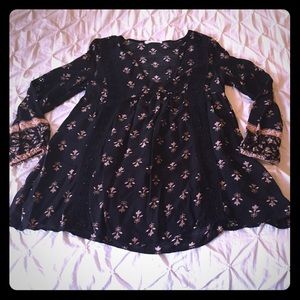 Honey Punch Brand. Long sleeve Tunic. NWT